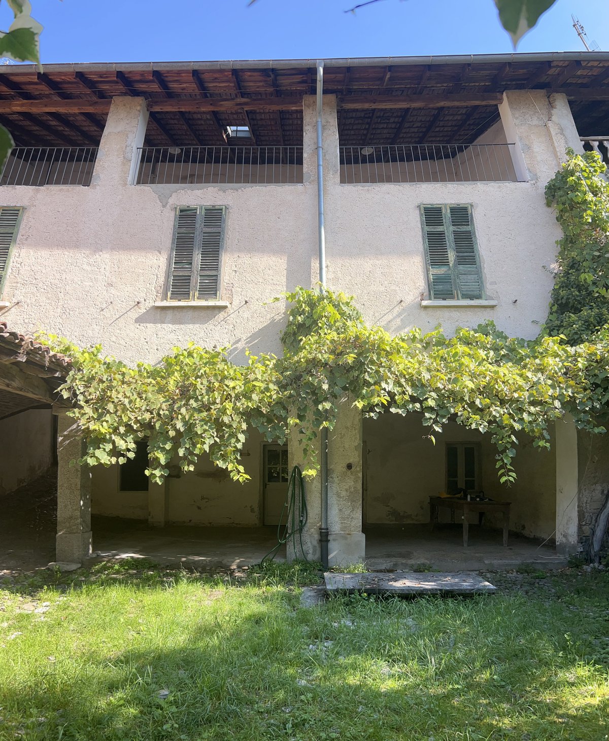 Ristrutturazione antica casa a Meride